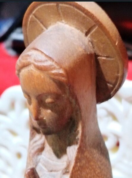 Statueta italiana sculptata in lemn cu Fecioara Maria, anii 1950-1960